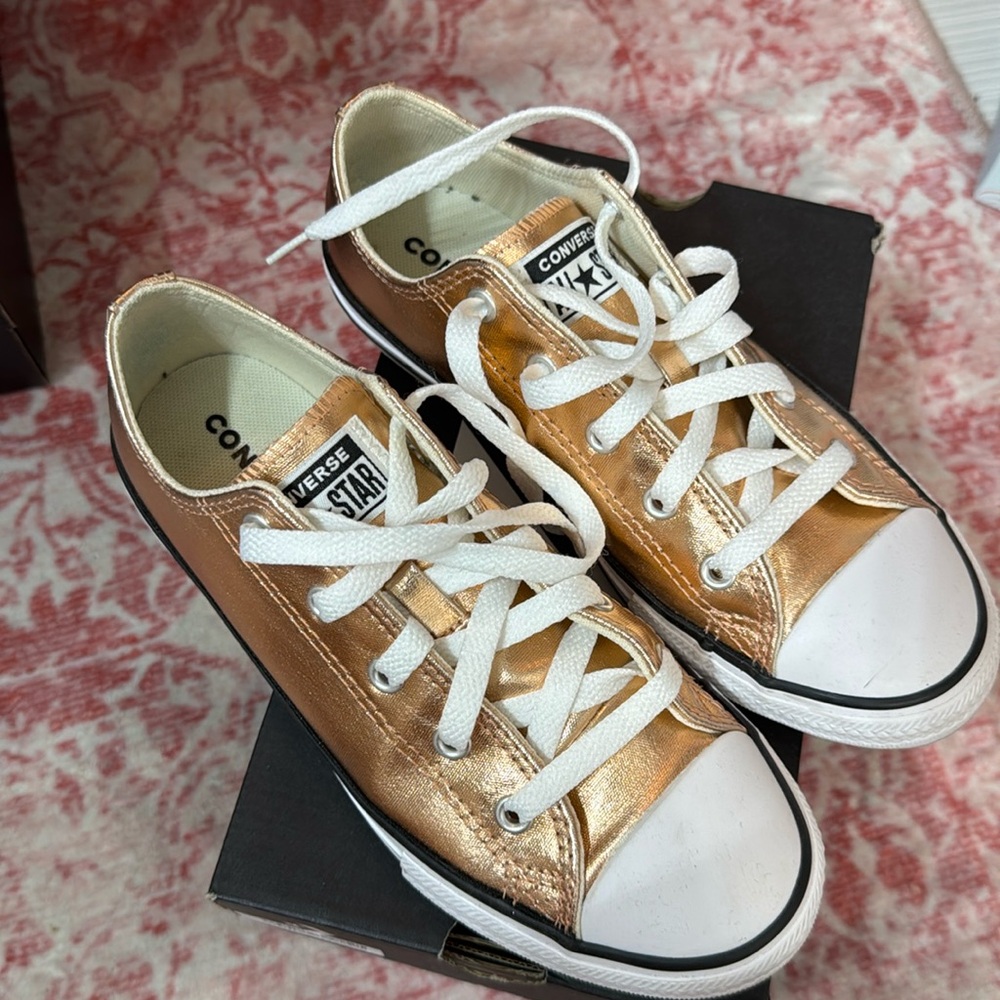 Converse Chuck Taylor All Star Blush Gold Sneakers β Size 3 junior - Picture 1 of 1